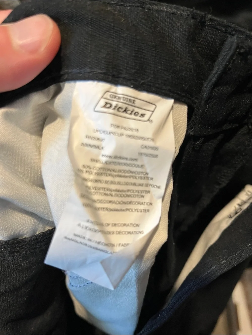Dickies Men’s relaxed fit  Black cargo shorts